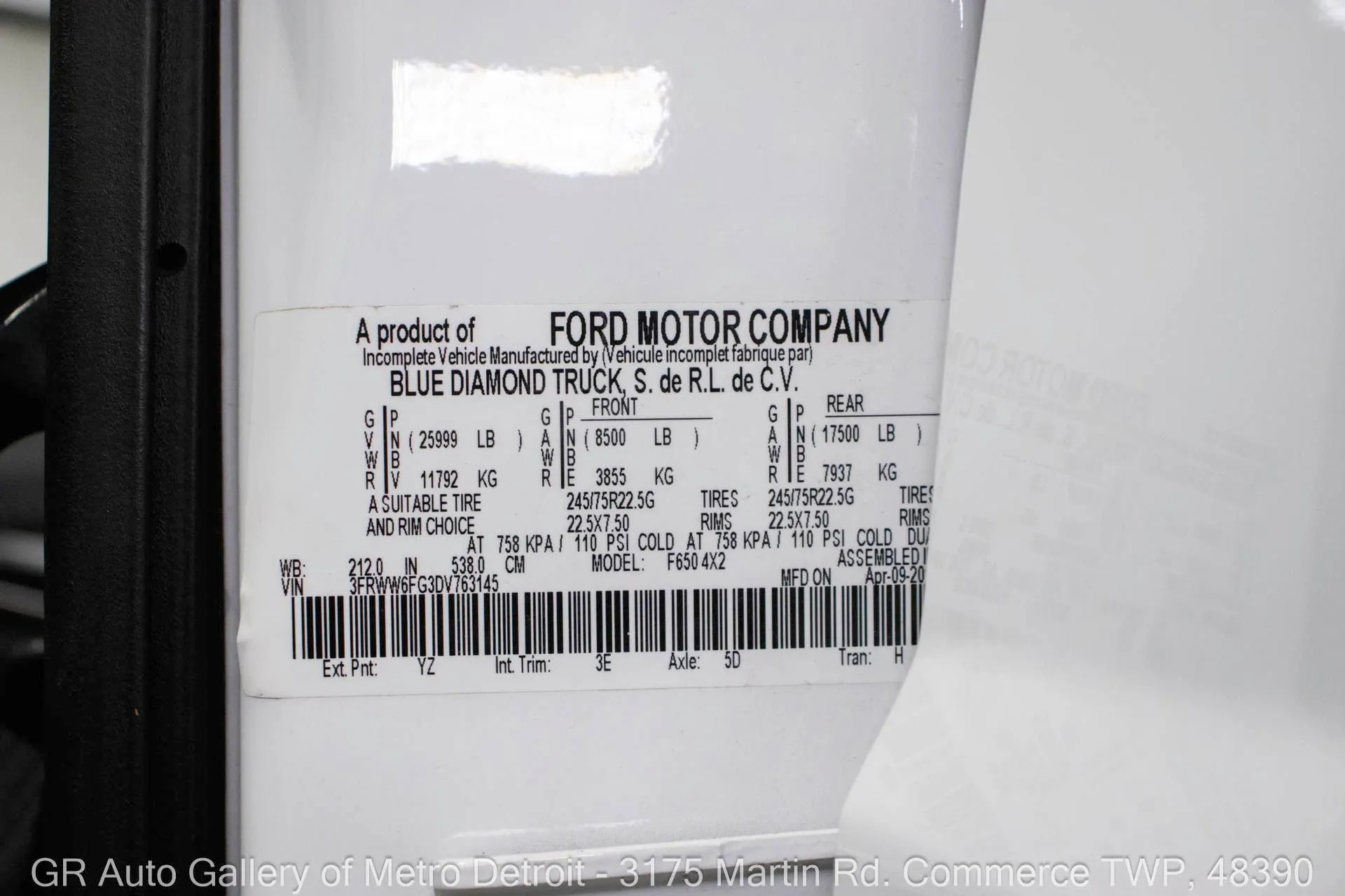 2013-ford-f650-super-duty (165)