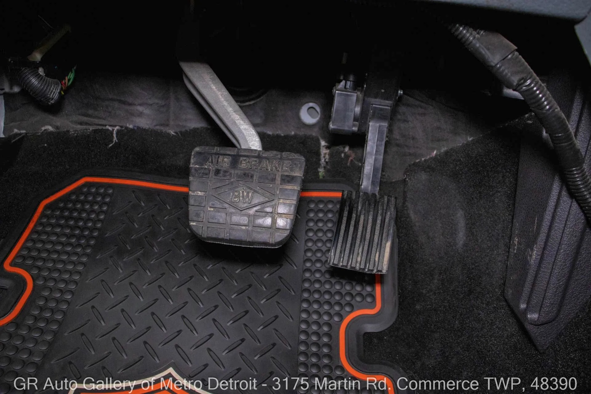 2013-ford-f650-super-duty (34)