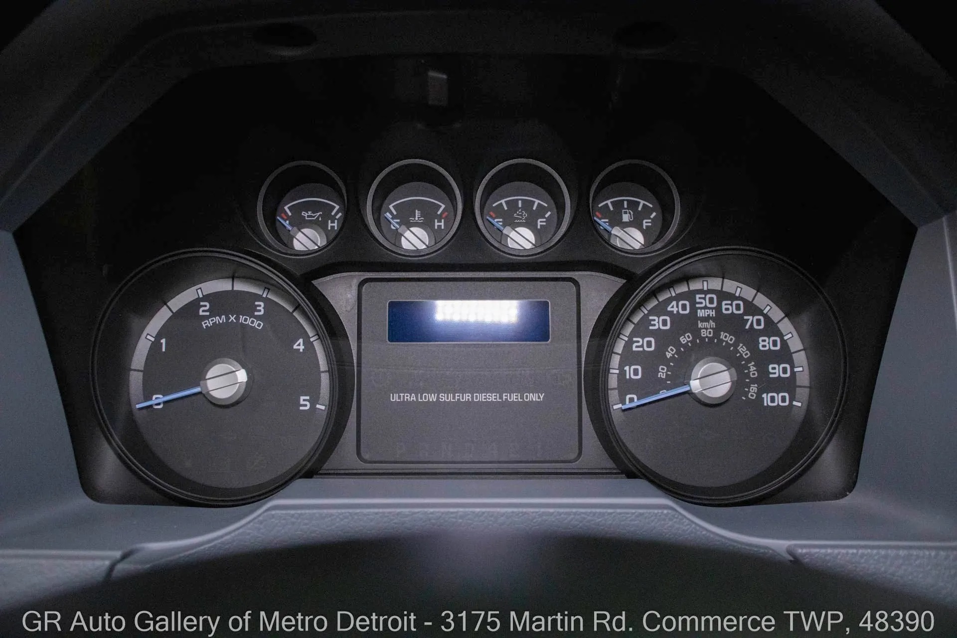 2013-ford-f650-super-duty (38)