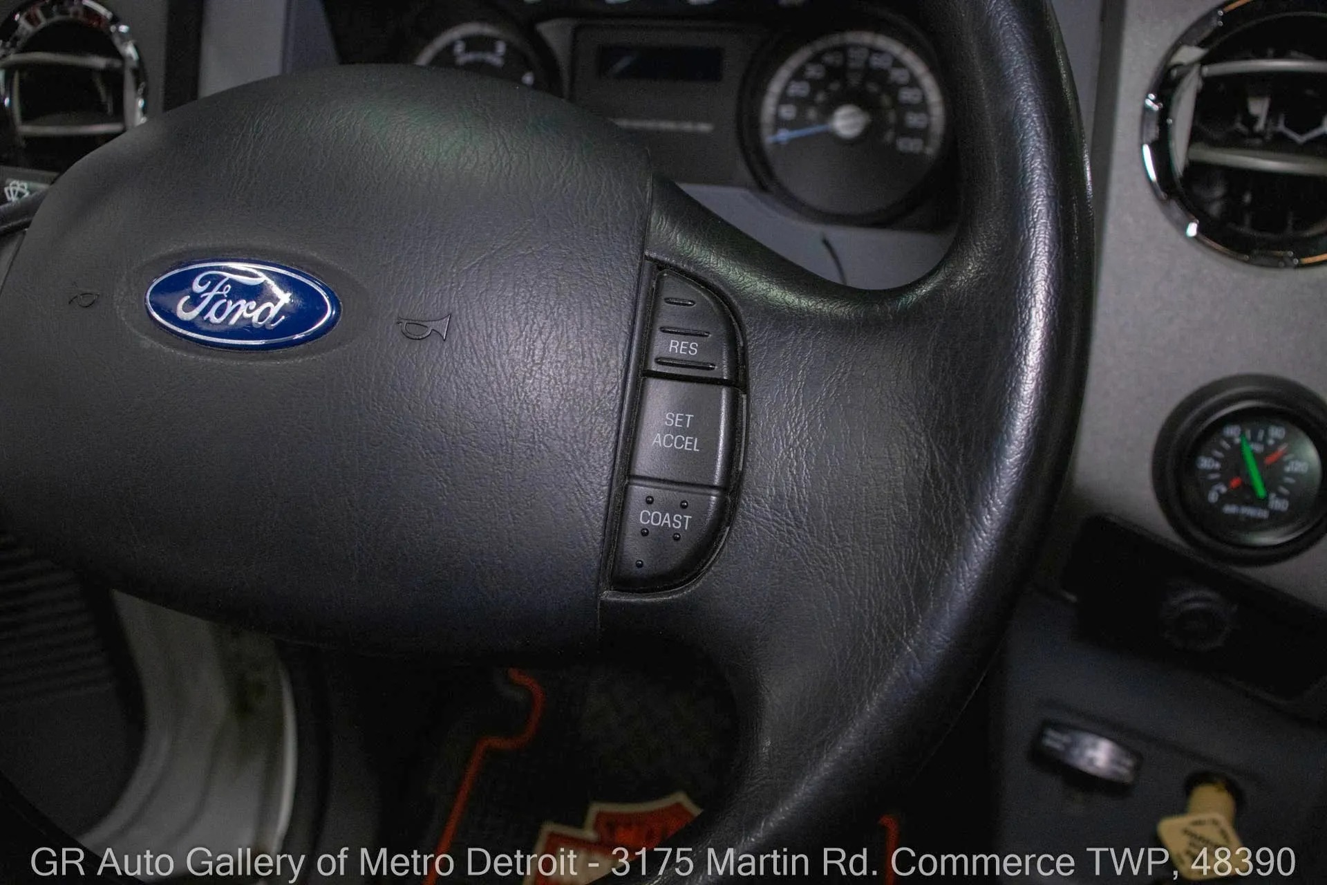 2013-ford-f650-super-duty (39)