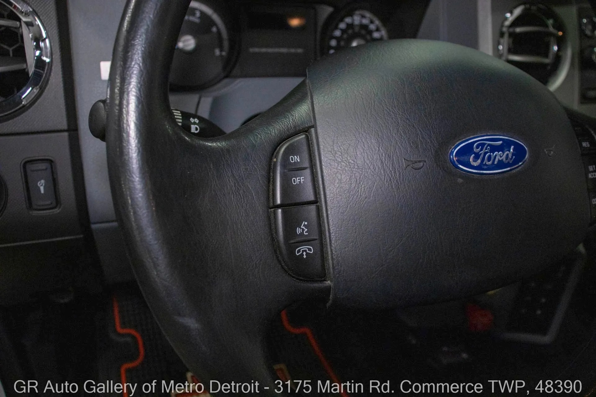 2013-ford-f650-super-duty (42)