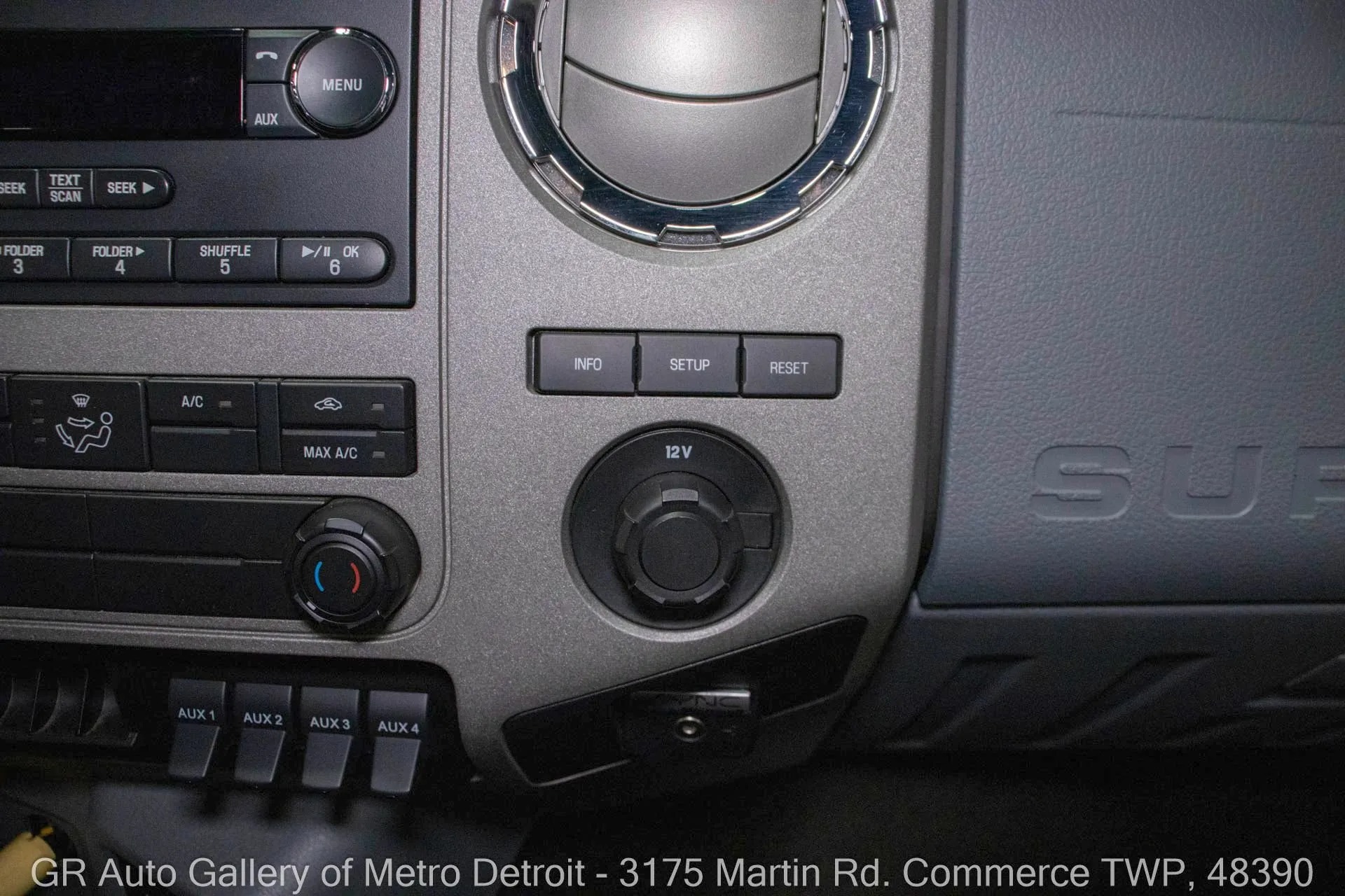 2013-ford-f650-super-duty (59)