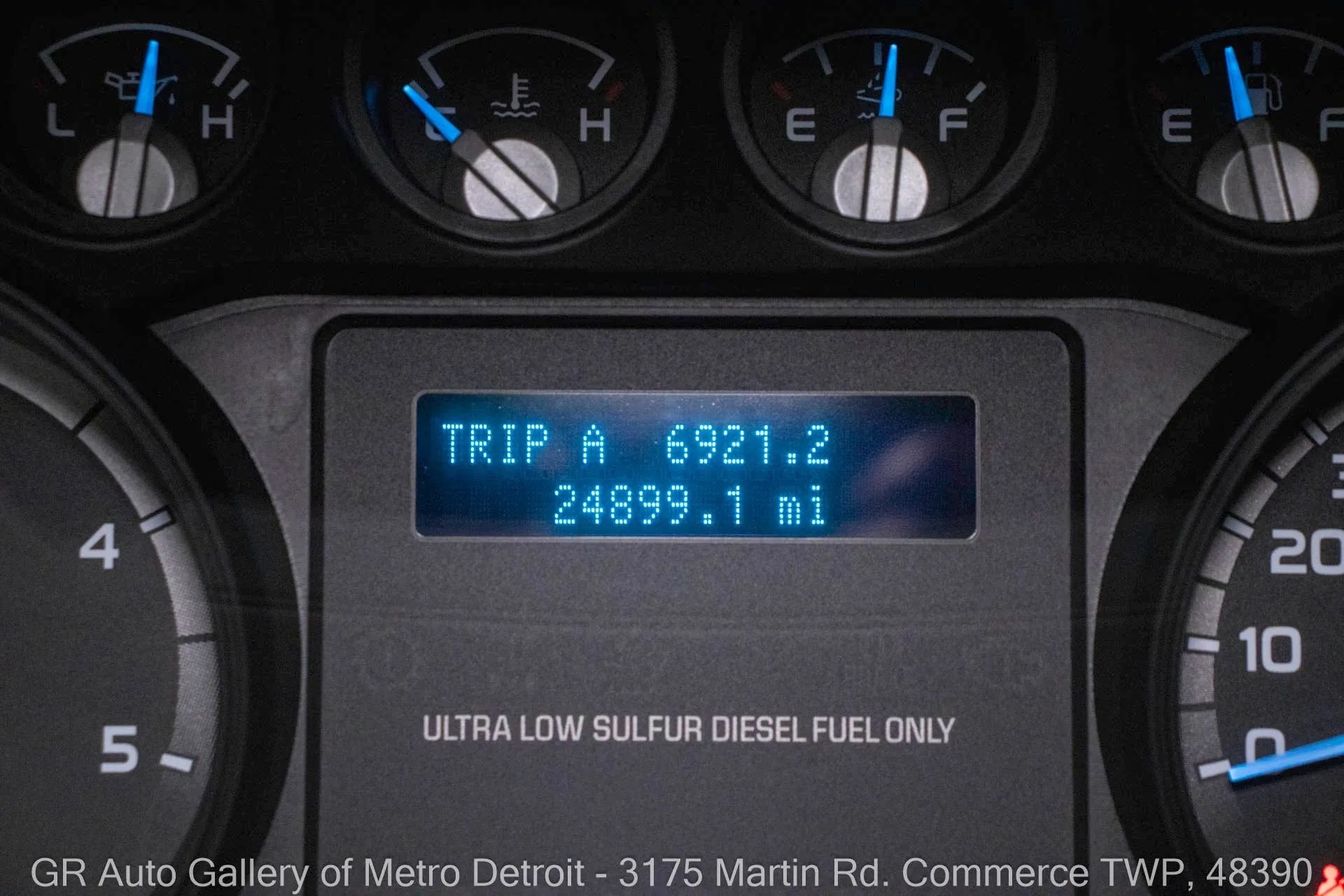 2013-ford-f650-super-duty (89)