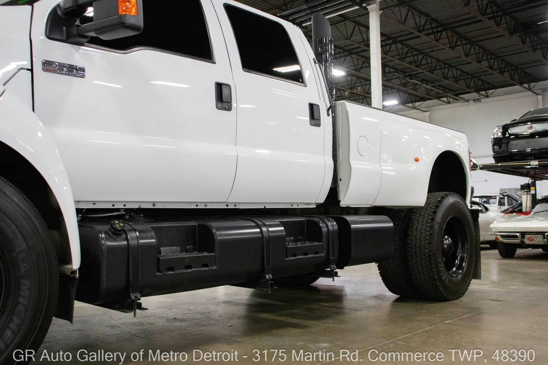 2013-ford-f650-super-duty (90)