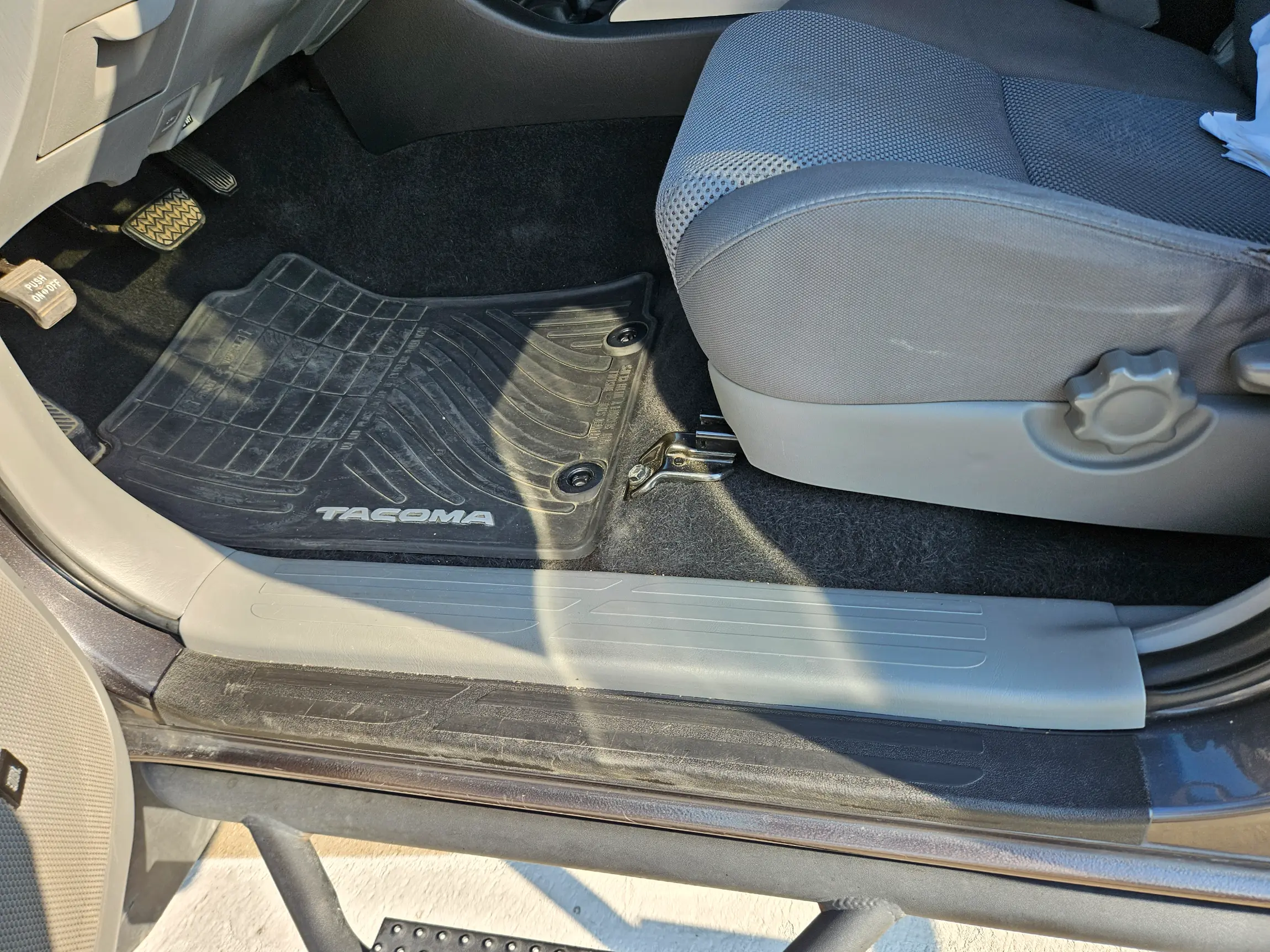 2013-toyota-tacoma-v6-for-sale-aubrey-tx-05