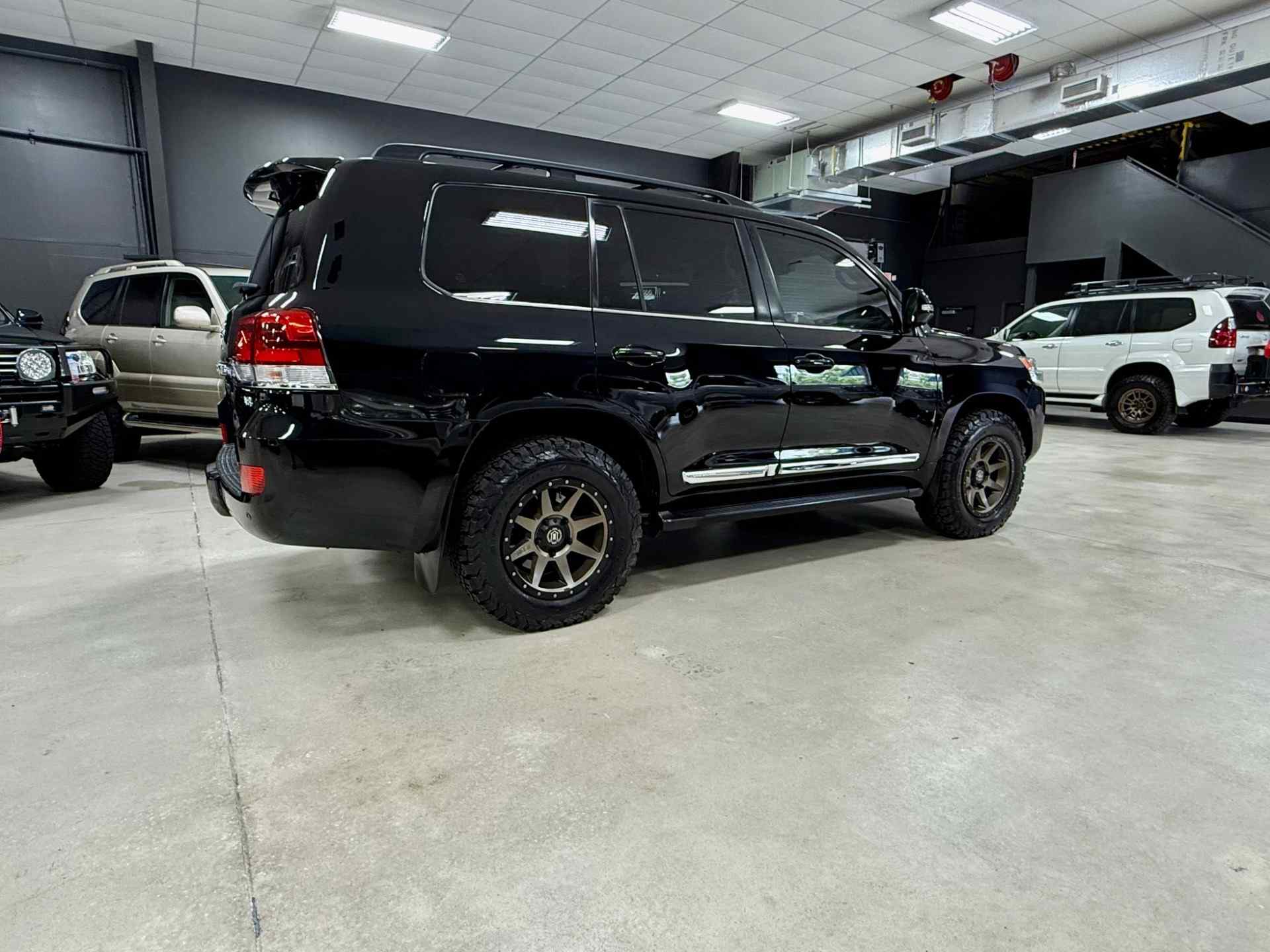 2018-toyota-land-cruiser-200-for-sale-jacksonville-fl-10