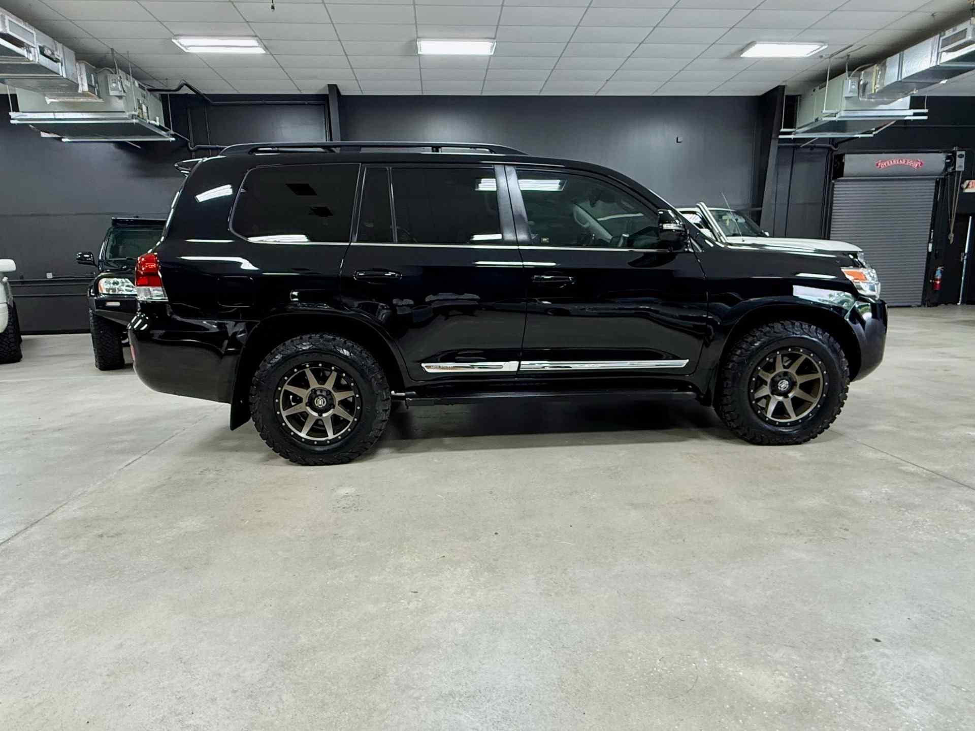 2018-toyota-land-cruiser-200-for-sale-jacksonville-fl-11