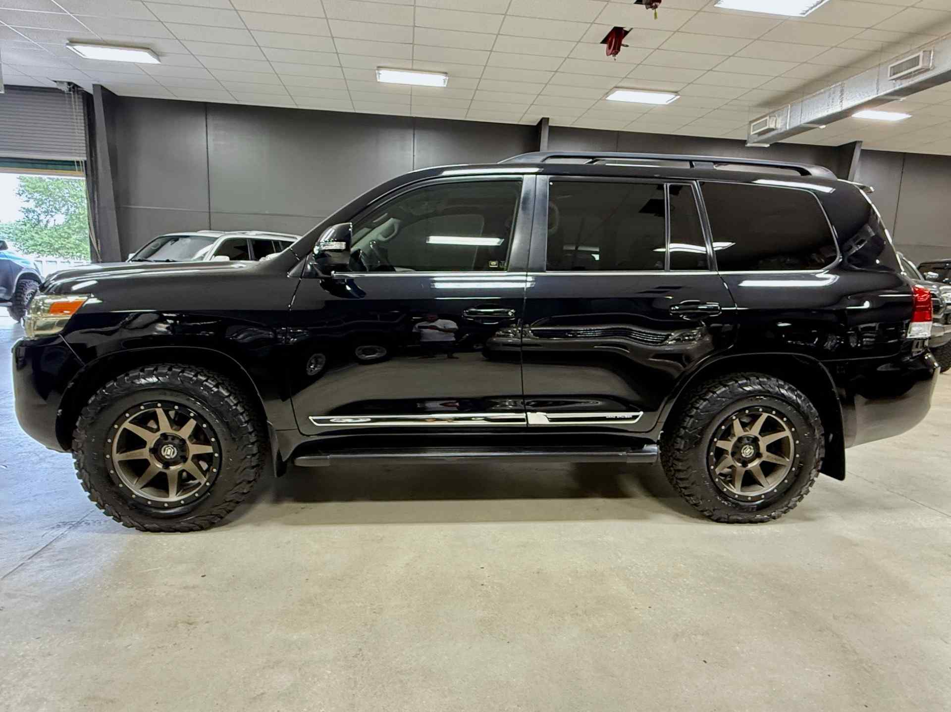 2018-toyota-land-cruiser-200-for-sale-jacksonville-fl-7