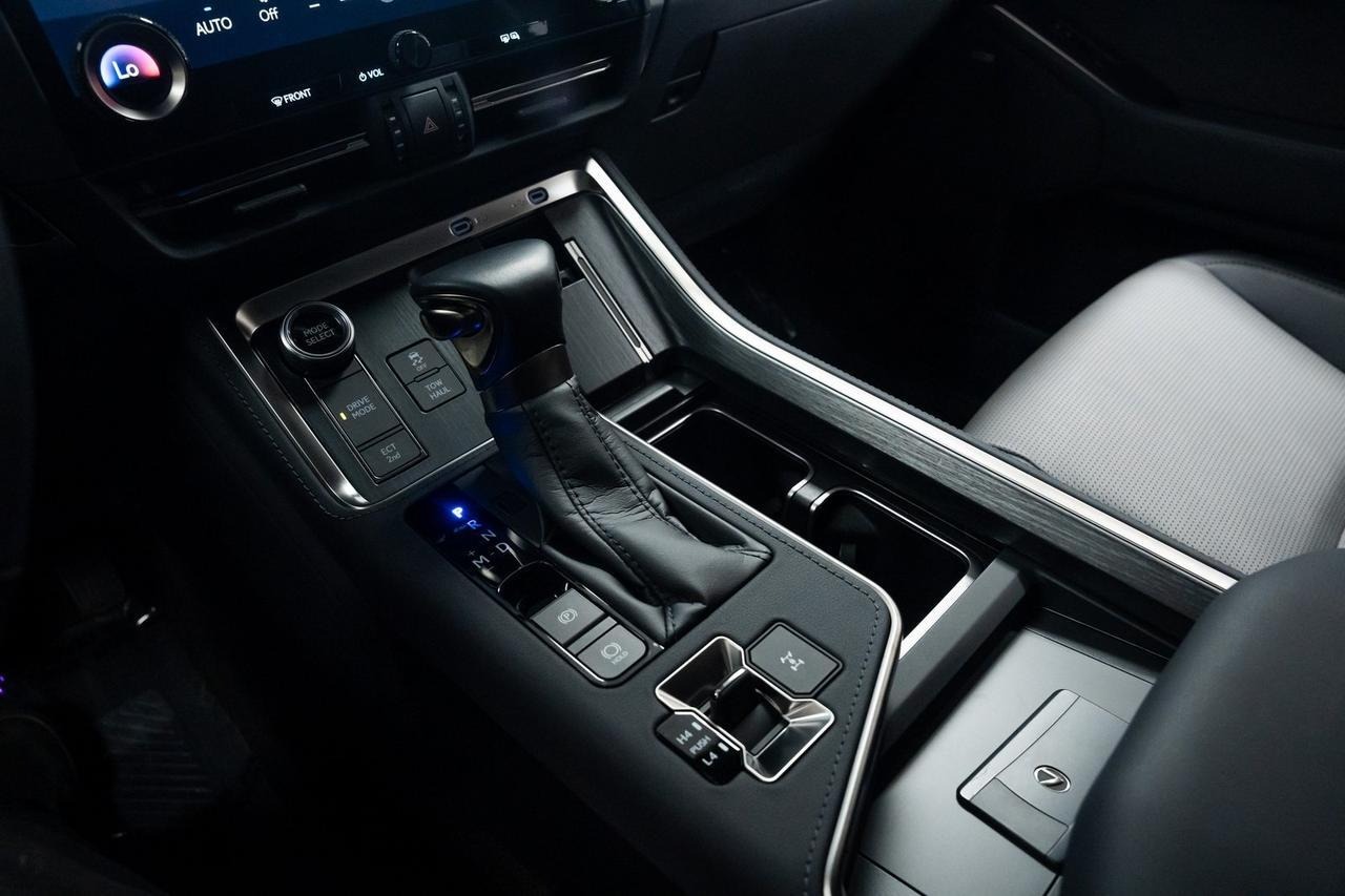 2025-lexus-gx-550-luxury-for-sale-portland-or-15