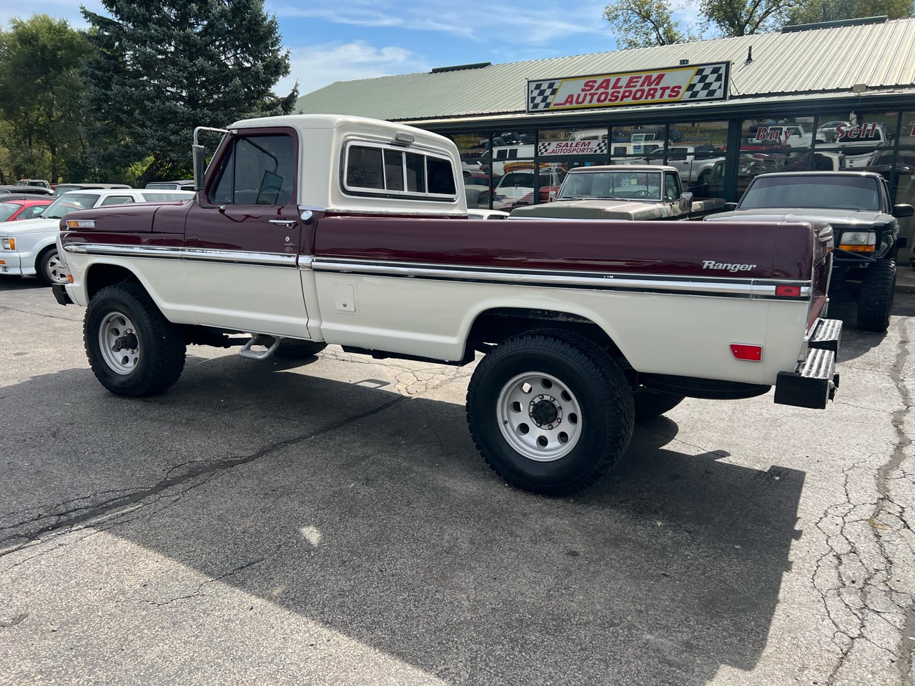 Used-1970-Ford-F250-Ranger-Highboy-4WD-for-sale-in-Trevor-WI-53179-9