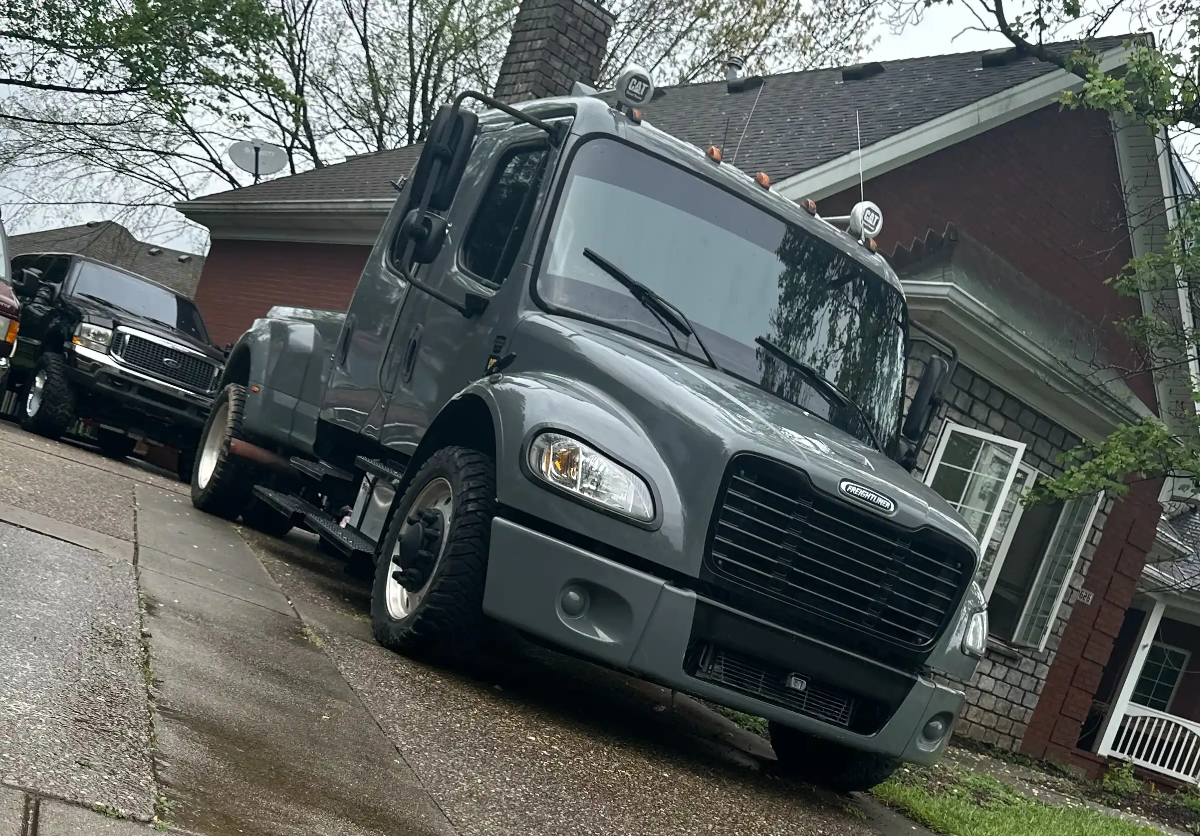 freightliner-4x4-for-sale-02