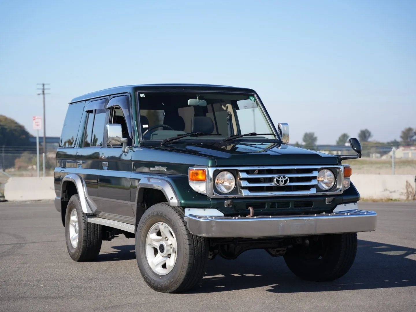 land-cruiser-wagon-everett (12)