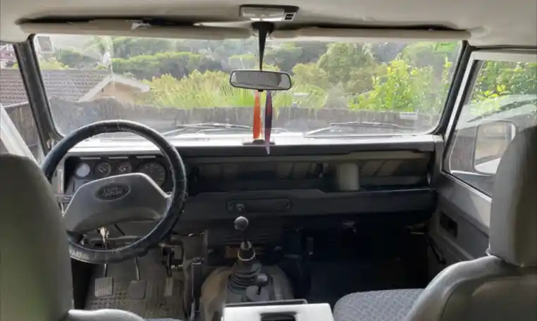 land-rover-defender-130-for-sale-03